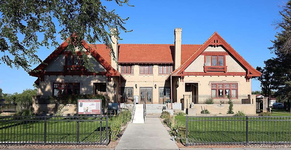 Photograph of Warshauer Mansion