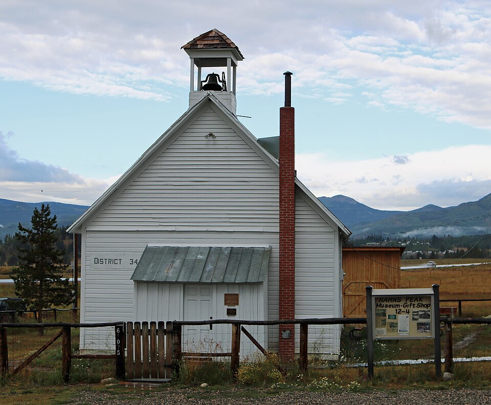 Photograph of Hahns Peak Schoolhouse