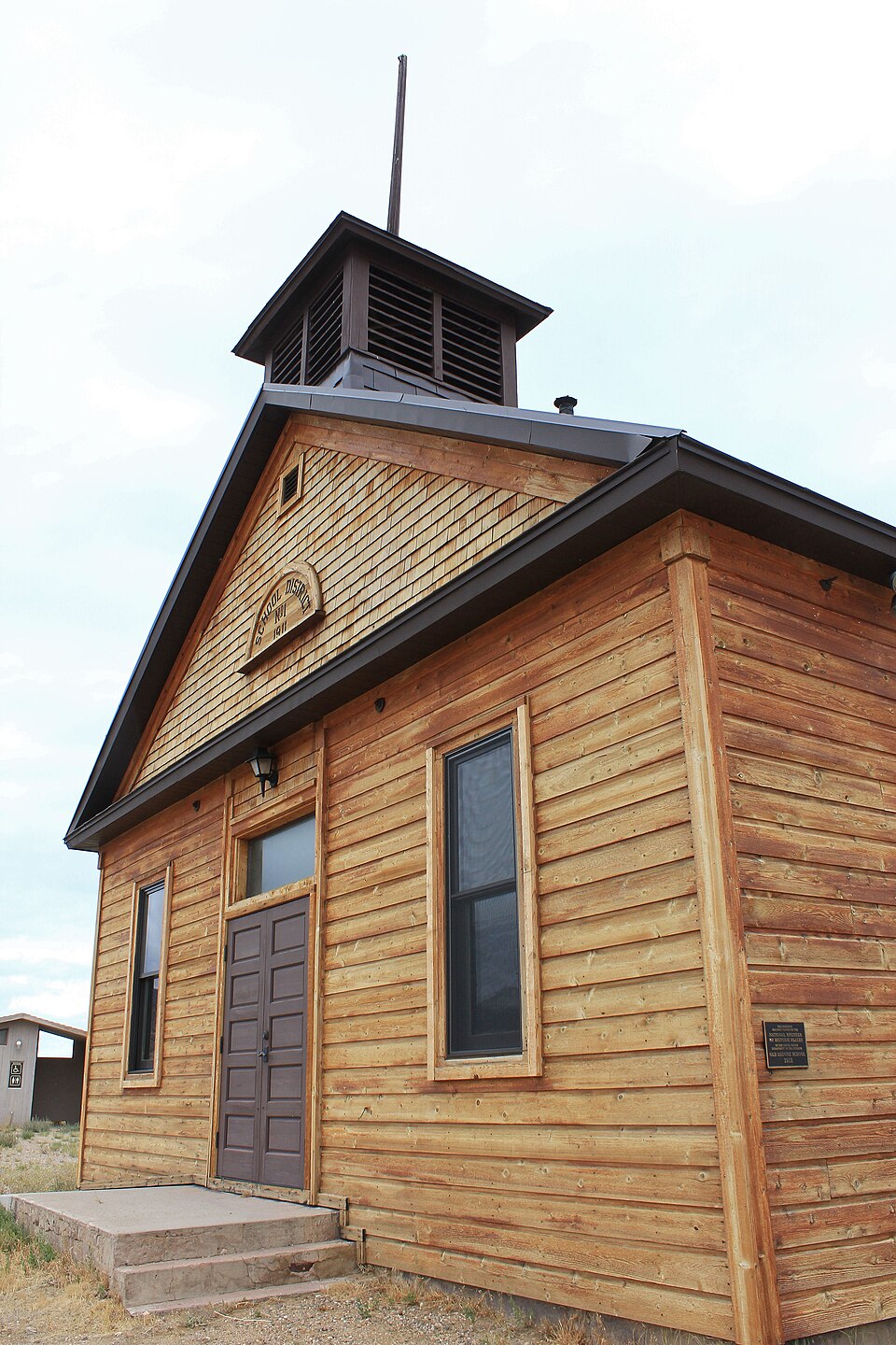 Photograph of Old Ladore School