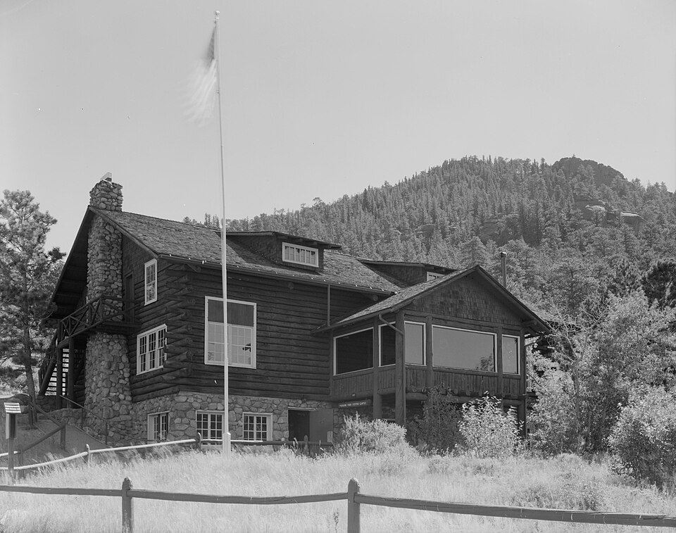 Photograph of Moraine Park Discovery Center