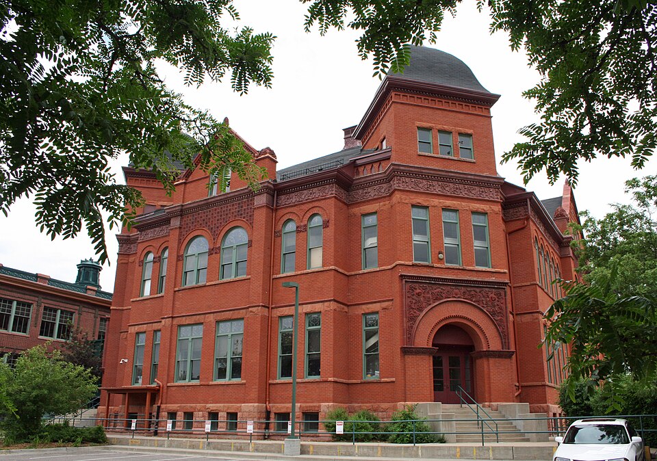 Photograph of Dora Moore Elementary School