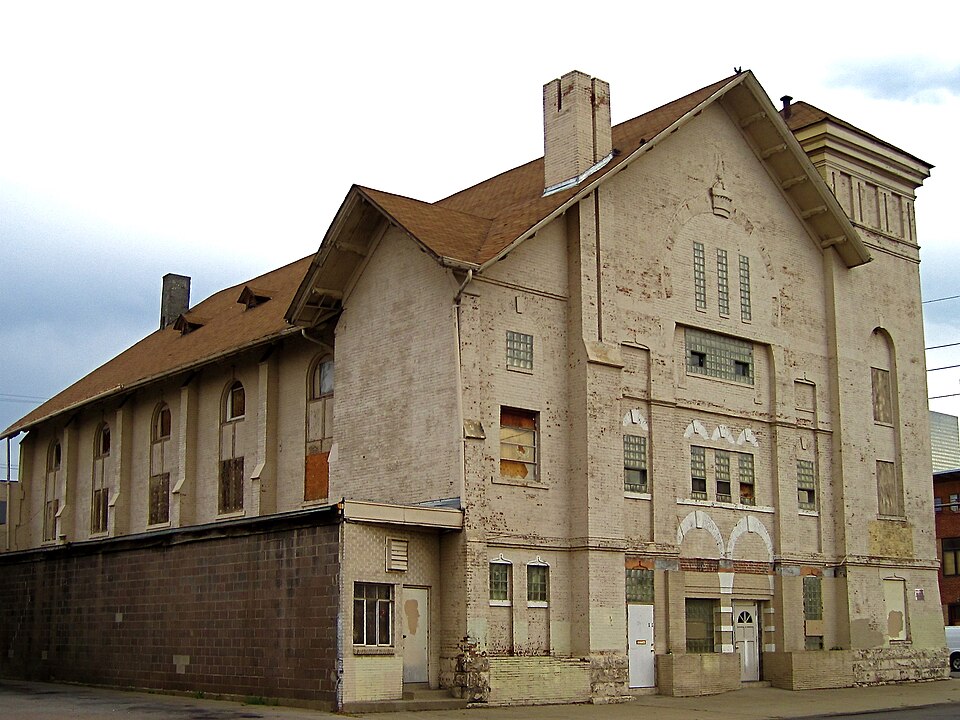 Photograph of Temple Emanuel