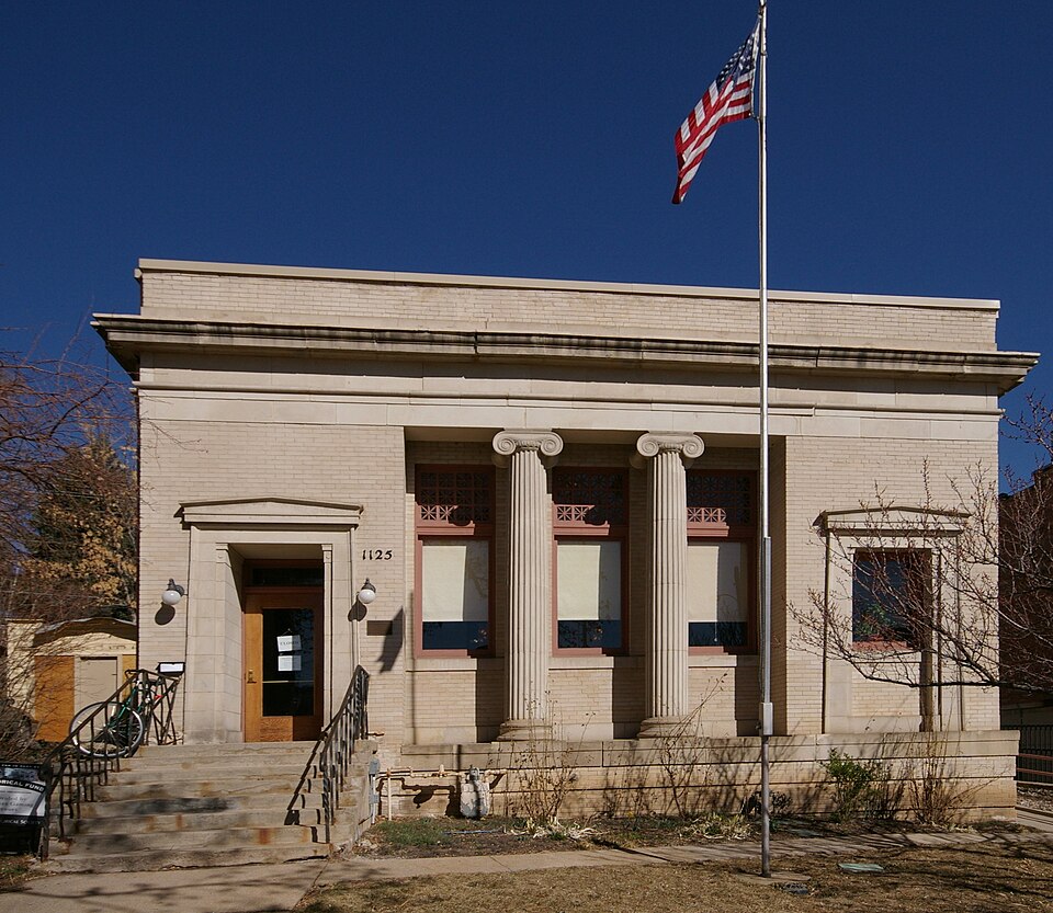 Photograph of Carnegie Library