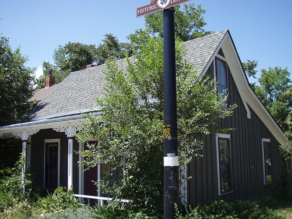 Photograph of Woodward-Baird House