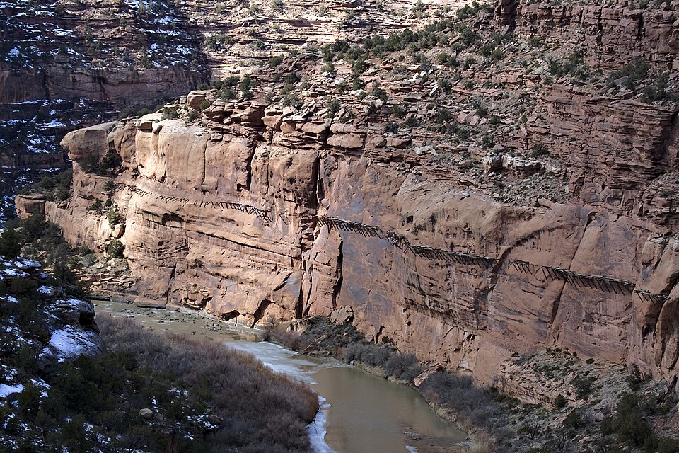 Photograph of Hanging Flume