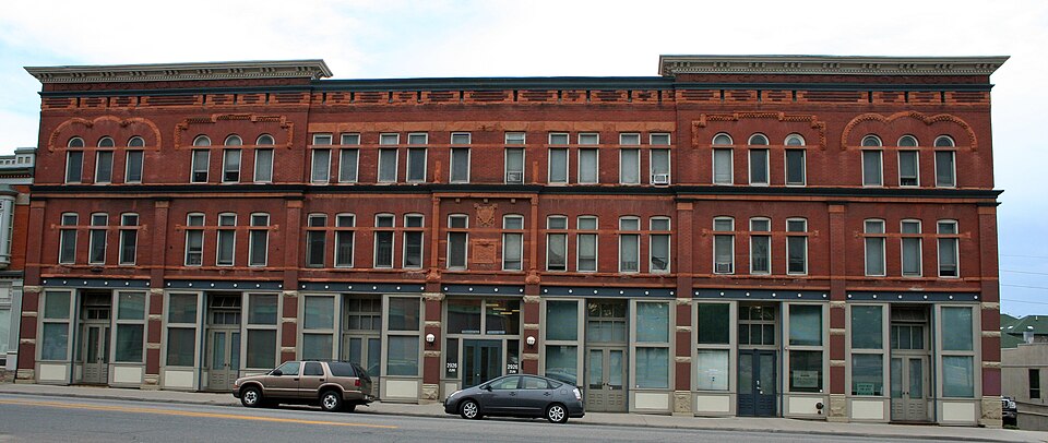 Photograph of Tallmadge and Boyer Block