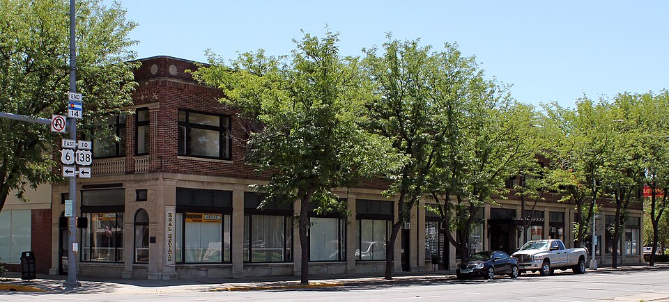 Photograph of I and M Building