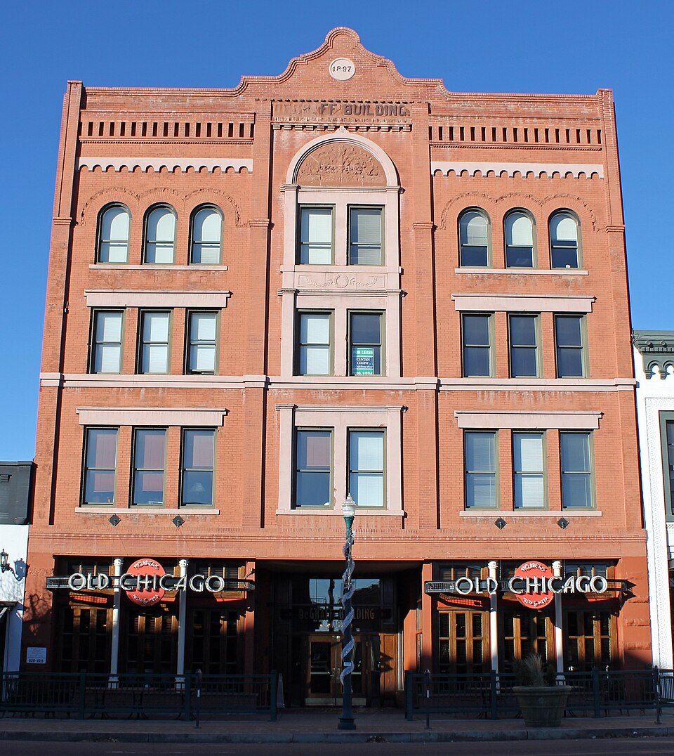 Photograph of DeGraff Building