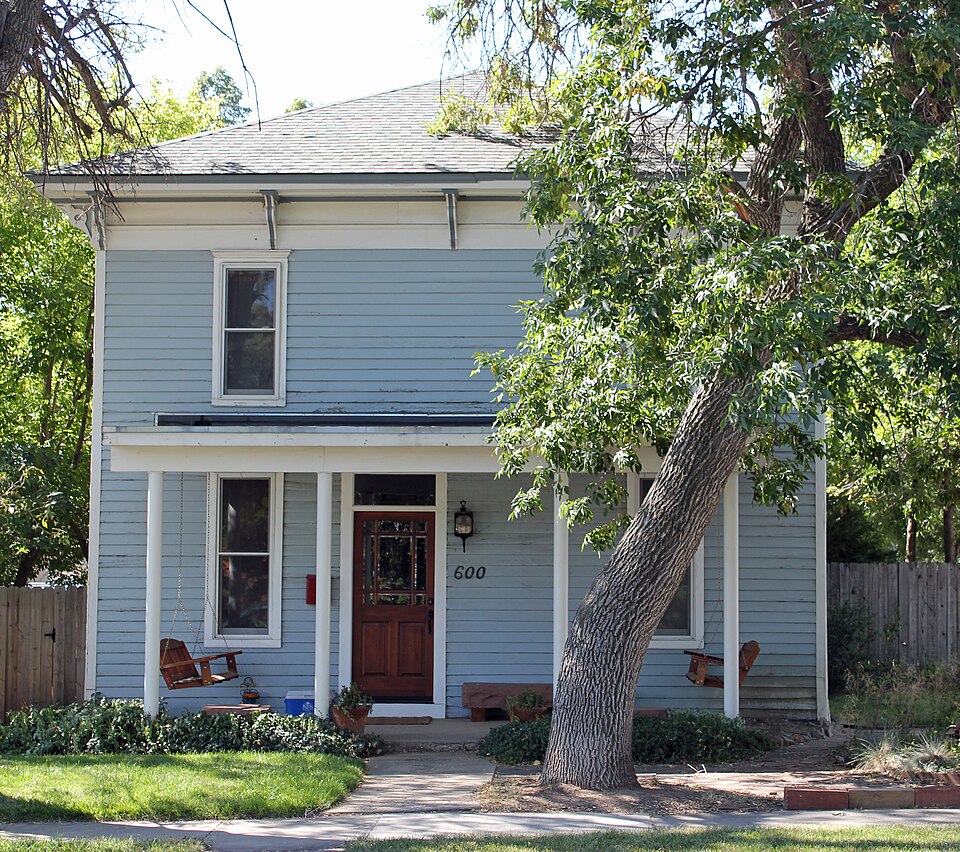 Photograph of Lafayette House