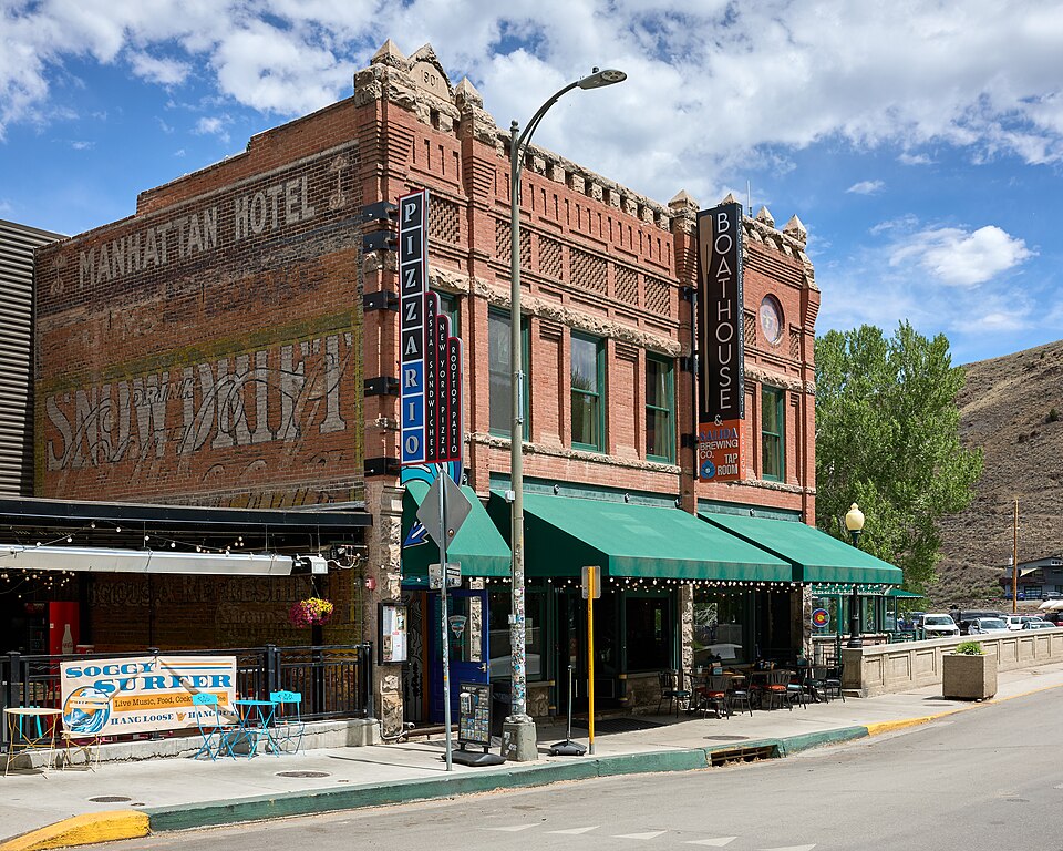 Photograph of Manhattan Hotel
