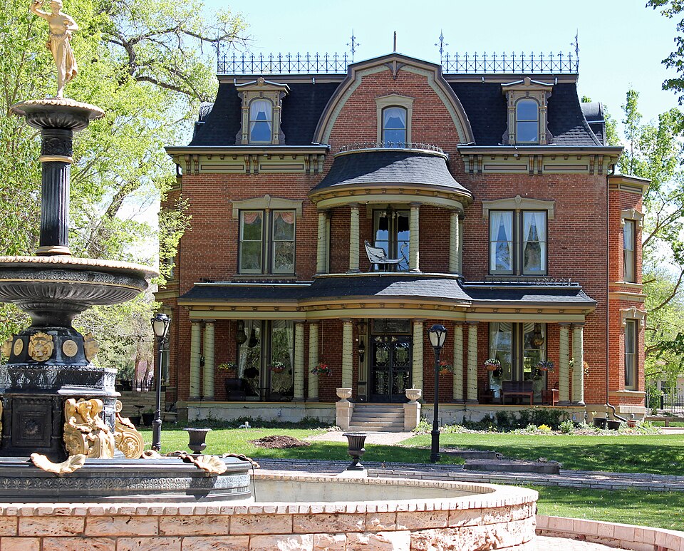 Photograph of Robison Mansion