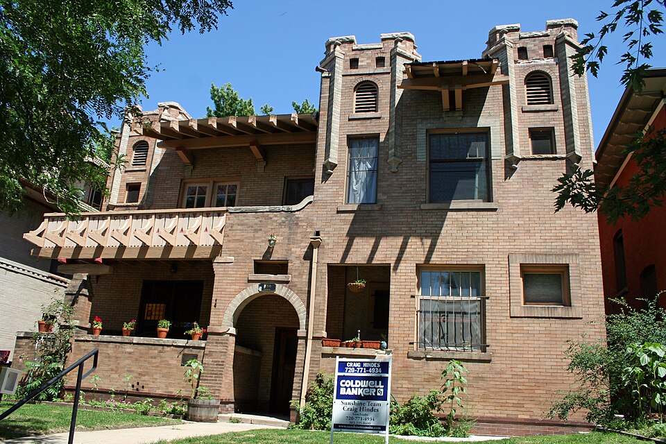 Photograph of Eppich Apartments