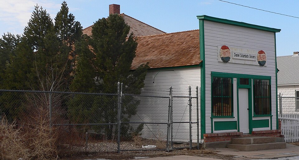 Photograph of Daniel Sciumbato Grocery Store