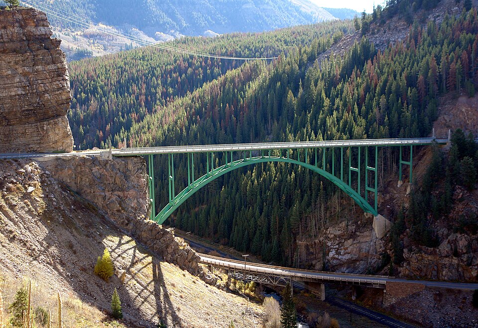 Photograph of Red Cliff Bridge
