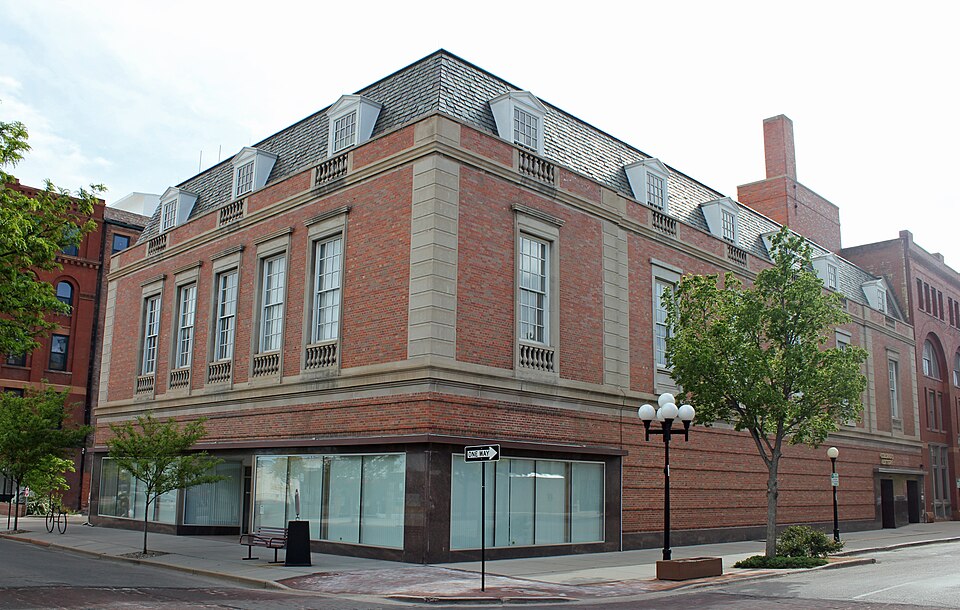 Photograph of Montgomery Ward Building