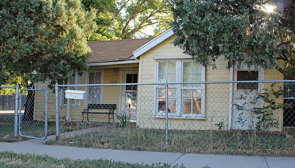 Photograph of Stolmes House
