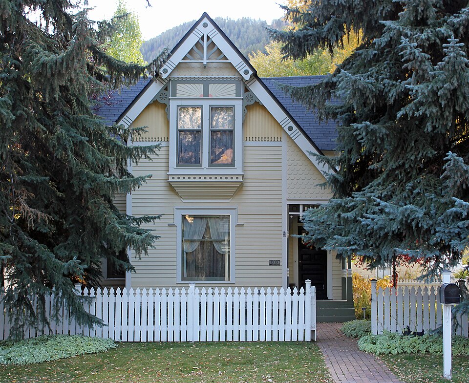 Photograph of D.E. Frantz House