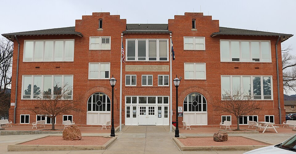 Photograph of Inez Johnson Lewis School