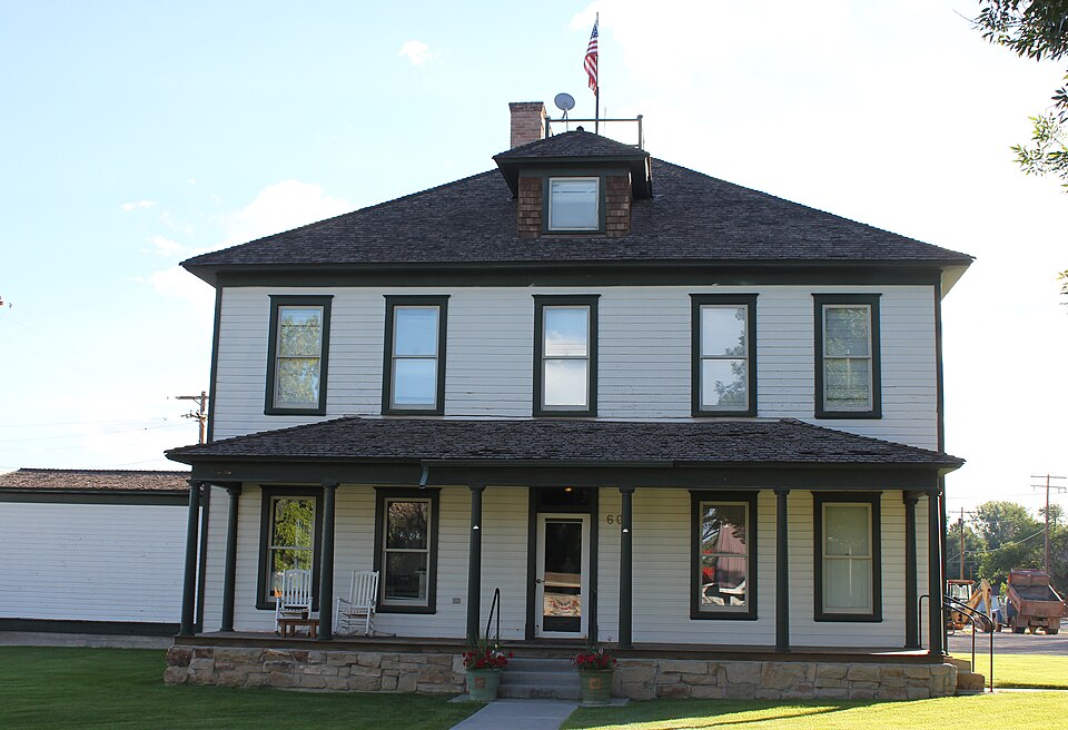 Photograph of U.S. Bureau of Reclamation Project Office Building