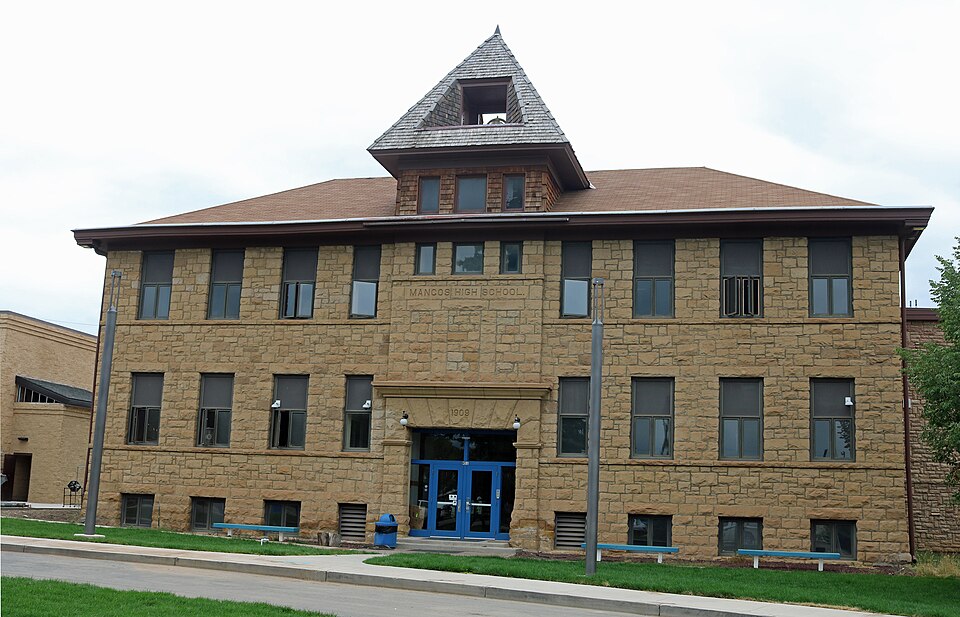 Photograph of Mancos High School