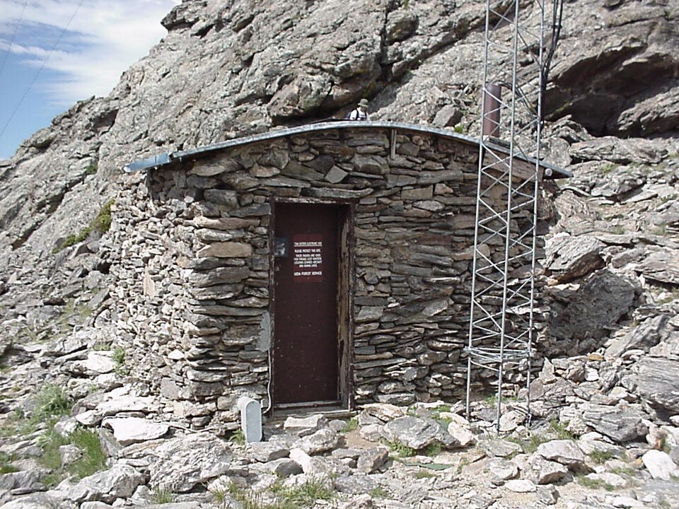Photograph of Twin Sisters Lookout