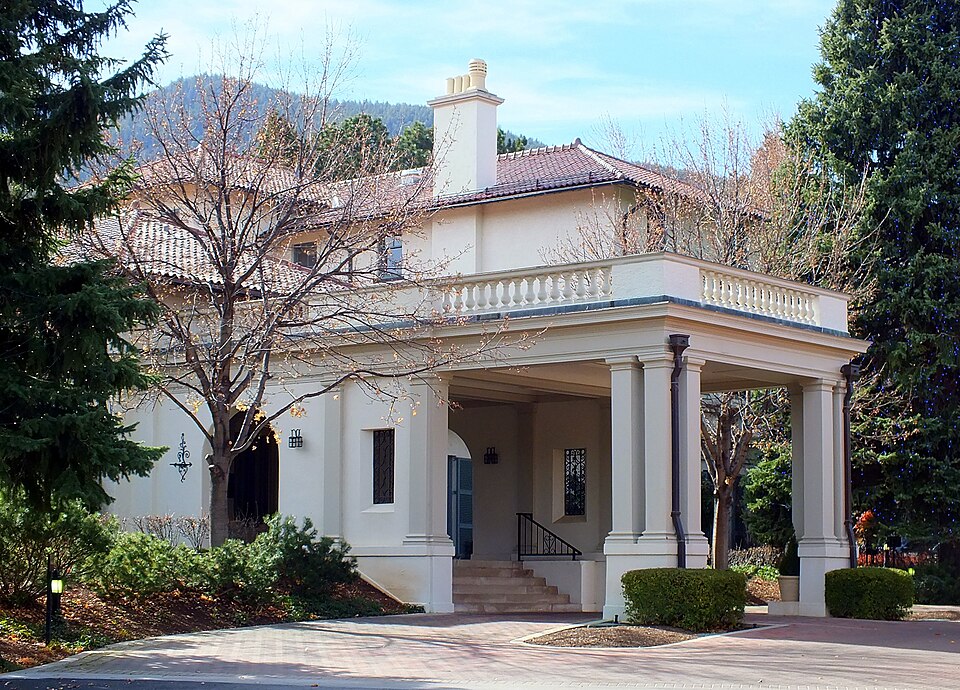 Photograph of El Pomar Estate