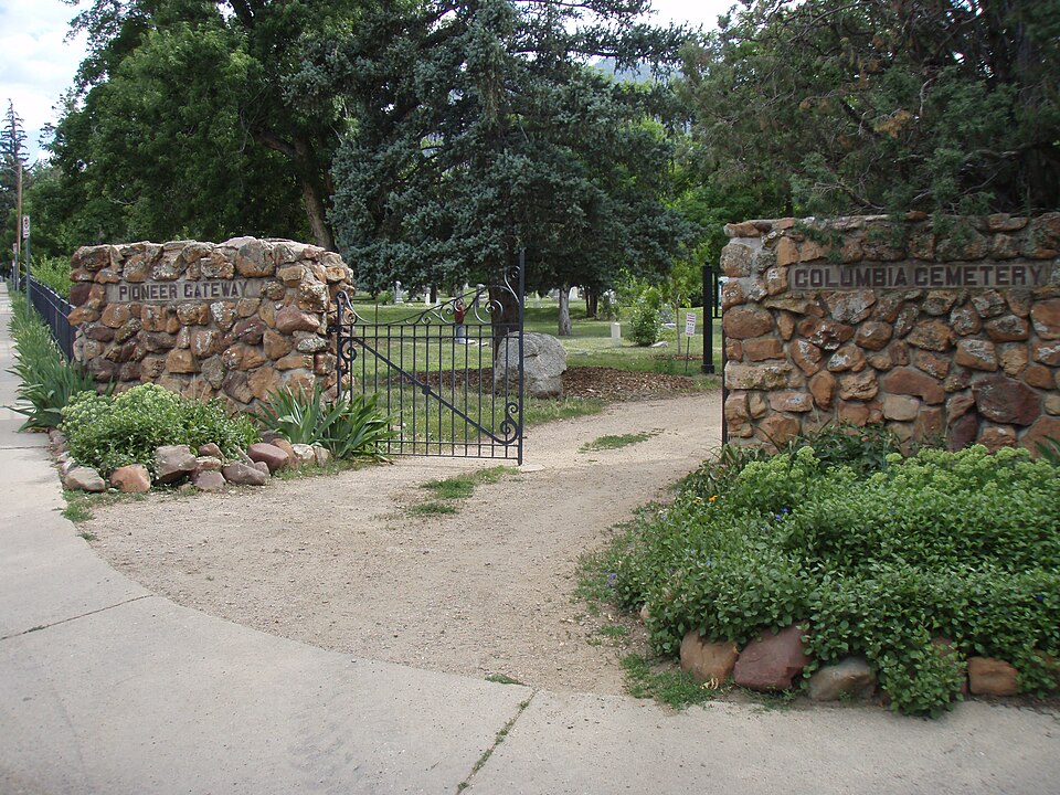 Photograph of Columbia Cemetery
