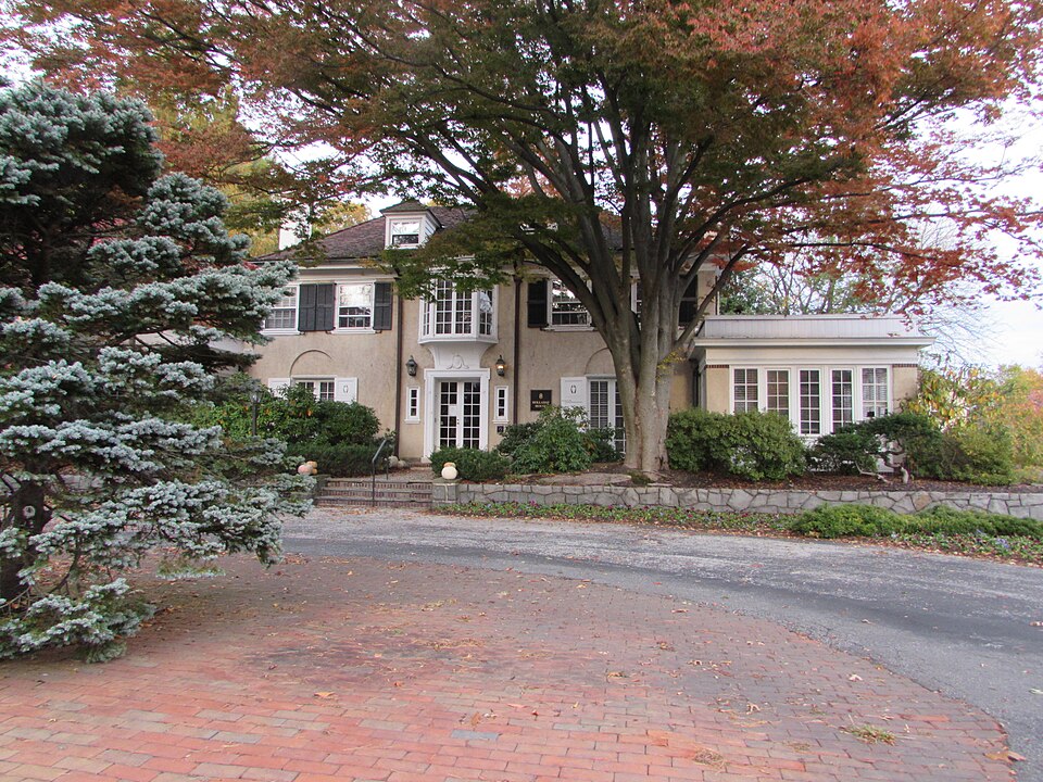 Photograph of Holladay-Harrington House