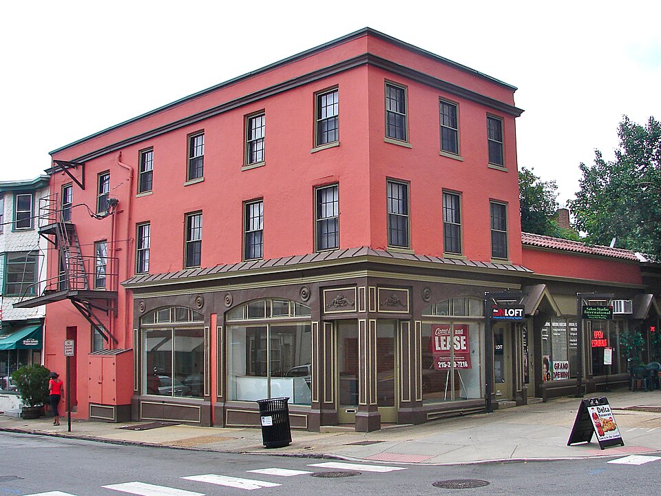 Photograph of West 9th Street Commercial Historic District