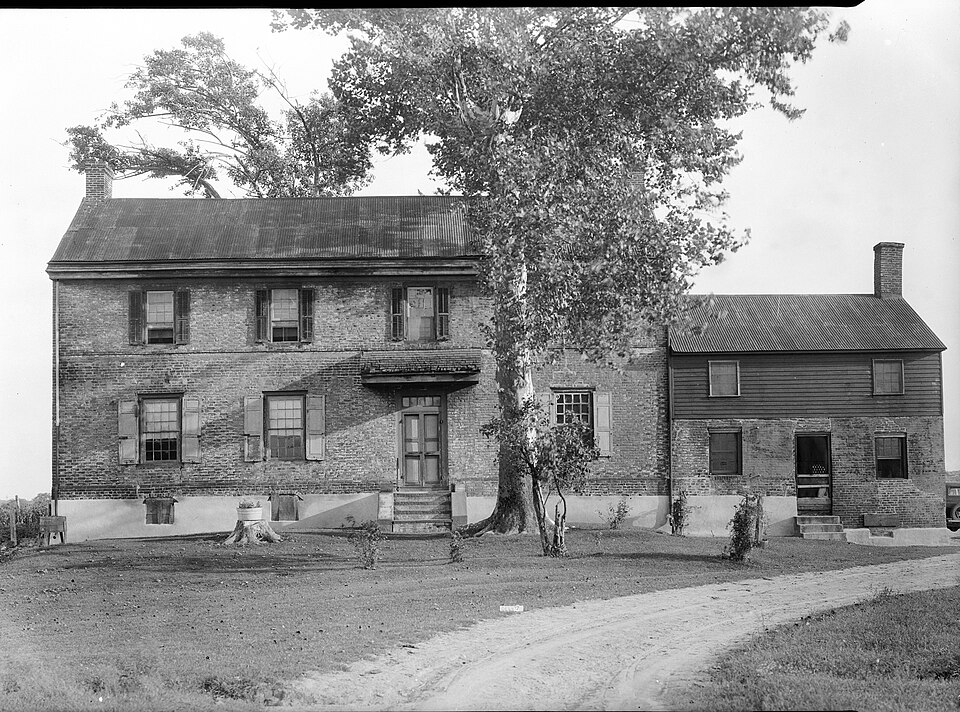 Photograph of Huguenot House