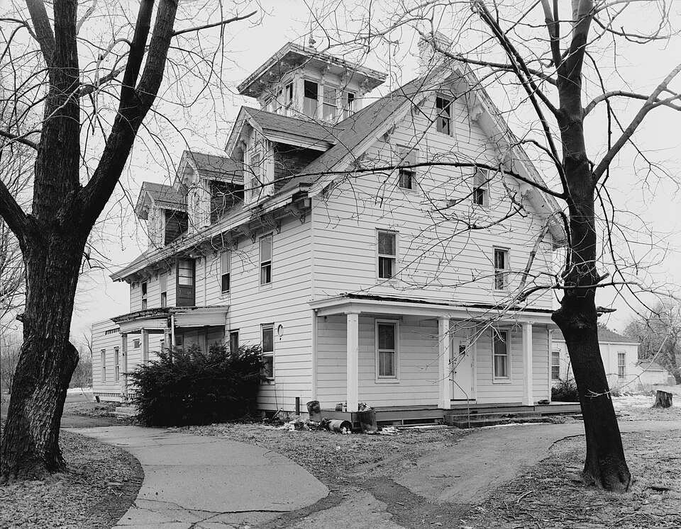 Photograph of Lobdell Estate, Minquadale Home