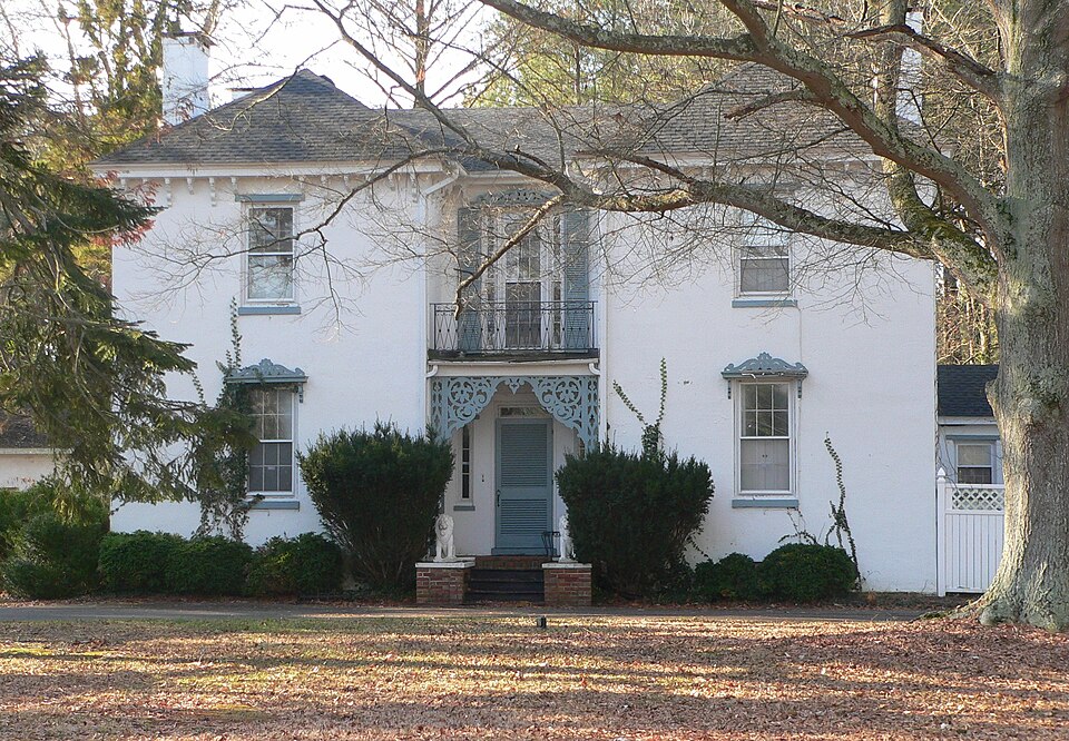 Photograph of Gardiner Wright Mansion