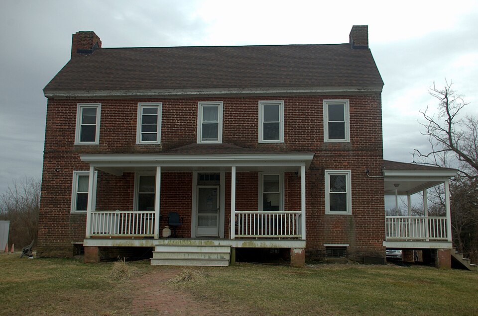 Photograph of Short's Landing Hotel Complex