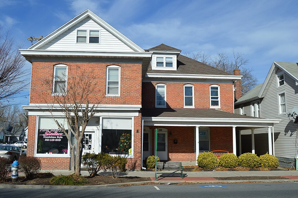 Photograph of Building at 200-202A High Street