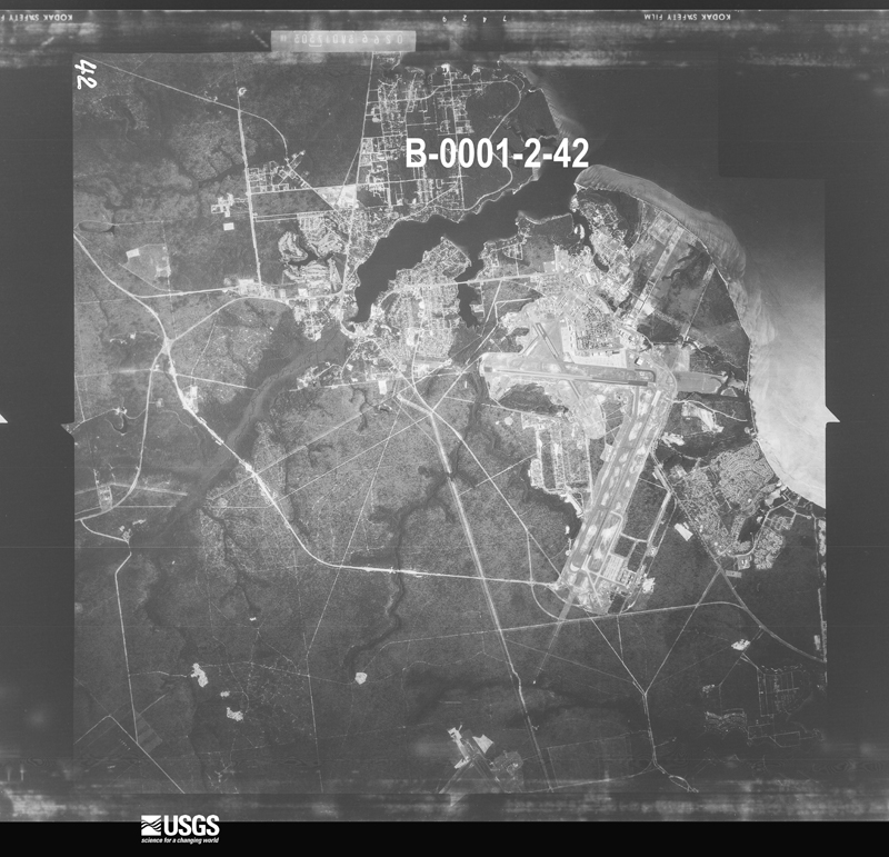 U.S. Geological Survey aerial photograph, 1968-02-09, scale 1:125577