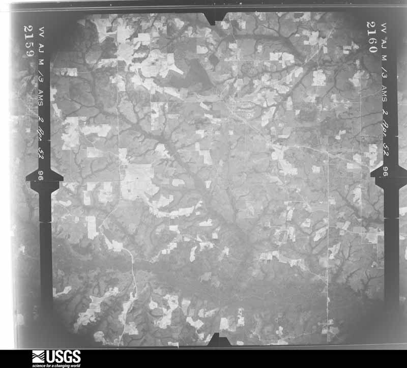 U.S. Geological Survey aerial photograph, 1952-04-02, scale 1:69000