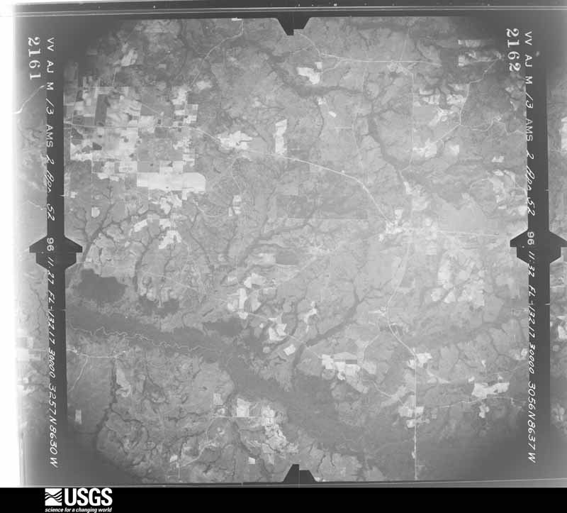 U.S. Geological Survey aerial photograph, 1952-04-02, scale 1:69000