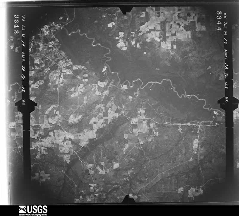 U.S. Geological Survey aerial photograph, 1952-04-28, scale 1:69000
