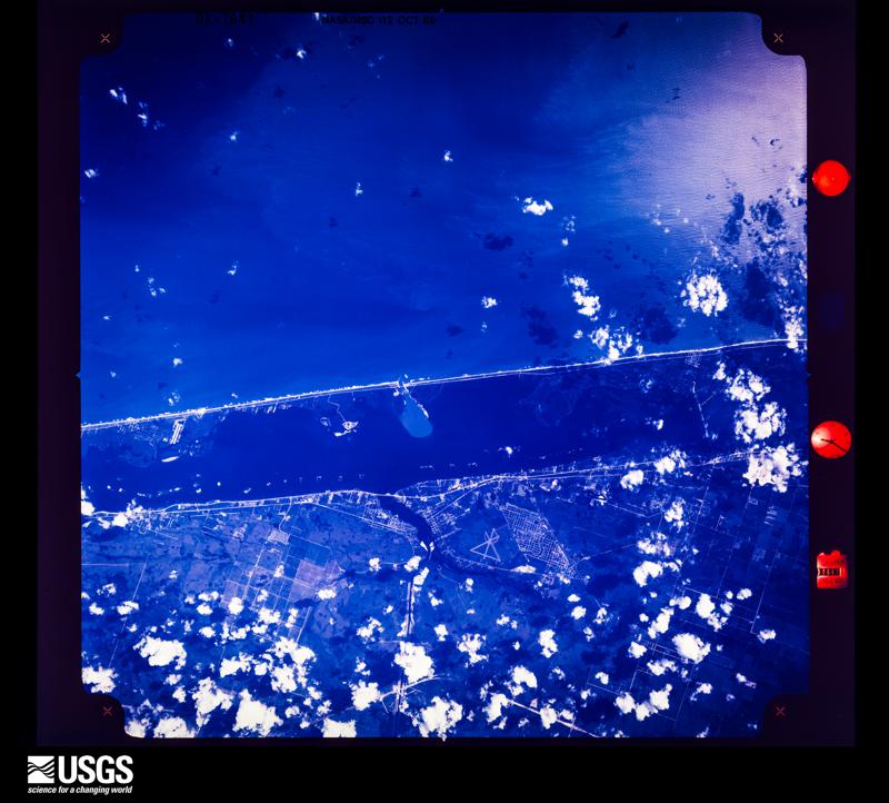 U.S. Geological Survey aerial photograph, 1969-10-13, scale 1:122185
