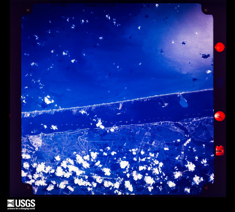 U.S. Geological Survey aerial photograph, 1969-10-13, scale 1:122185
