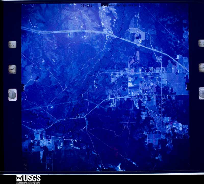 U.S. Geological Survey aerial photograph, 1975-10-10, scale 1:52000