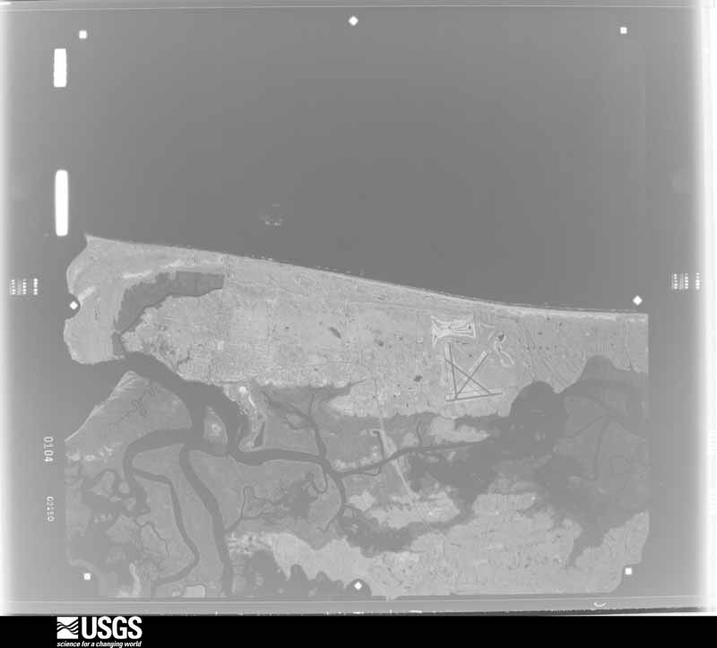 U.S. Geological Survey aerial photograph, 1975-10-18, scale 1:64000