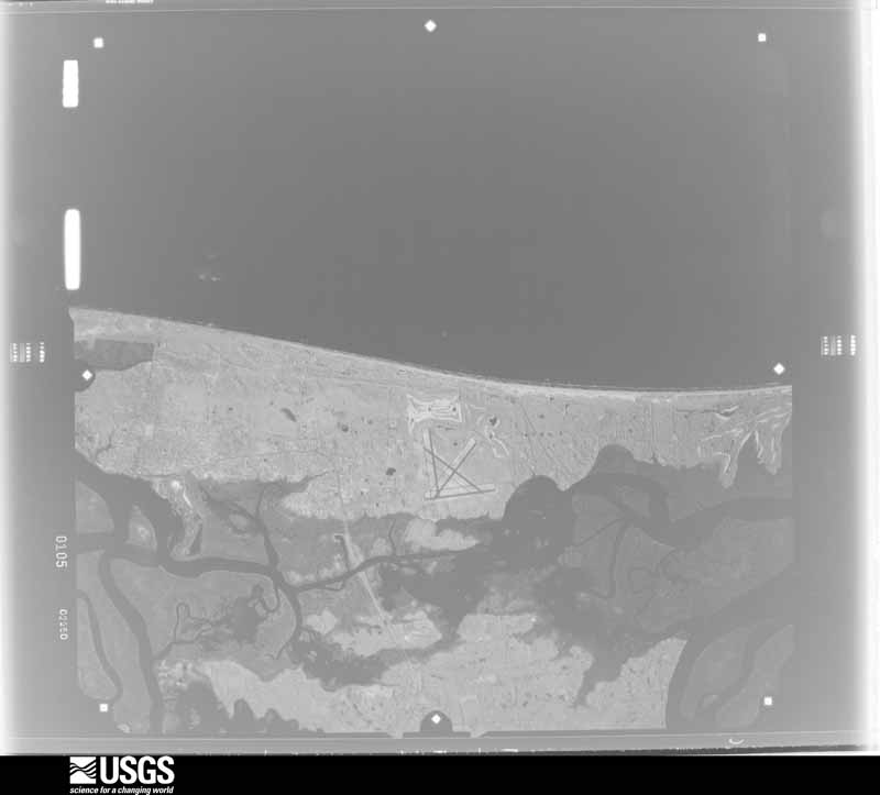 U.S. Geological Survey aerial photograph, 1975-10-18, scale 1:64000