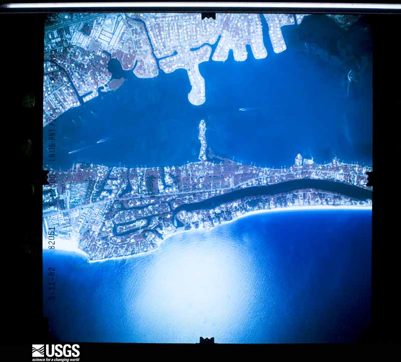 U.S. Geological Survey aerial photograph, 1982-05-15, scale 1:12195