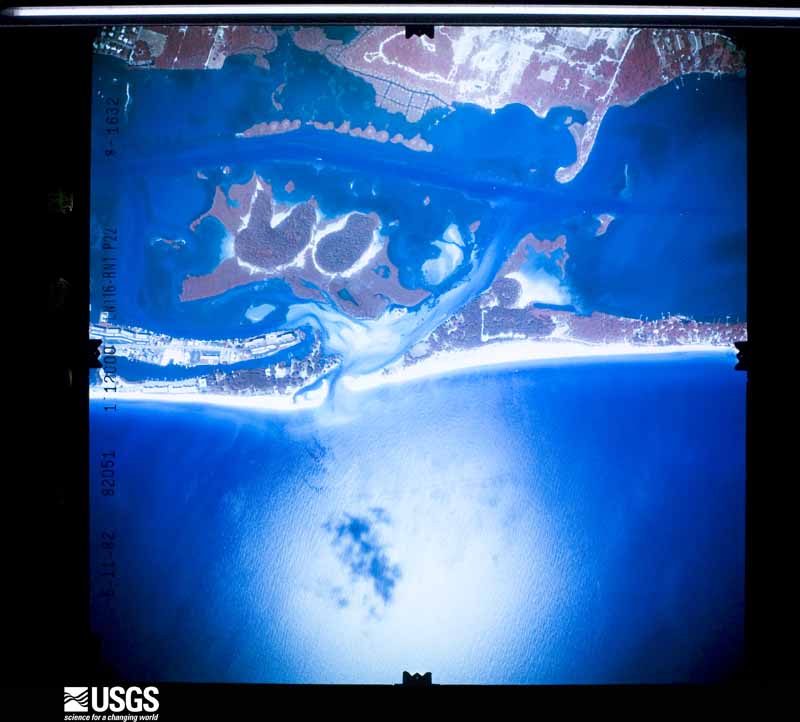 U.S. Geological Survey aerial photograph, 1982-05-15, scale 1:12195
