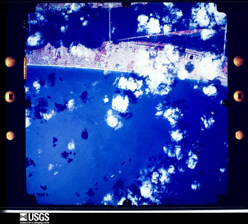 U.S. Geological Survey aerial photograph, 1989-04-02, scale 1:65000