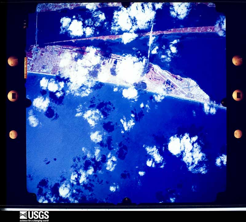 U.S. Geological Survey aerial photograph, 1989-04-02, scale 1:65000
