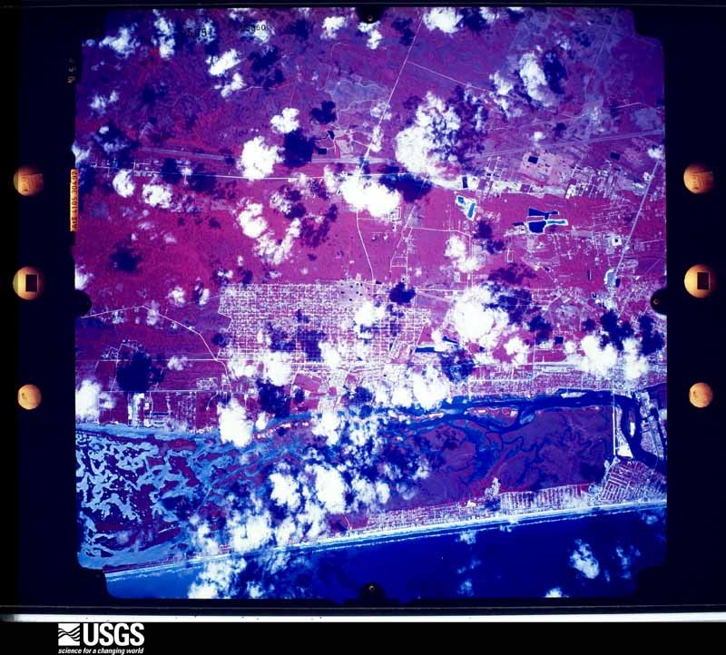 U.S. Geological Survey aerial photograph, 1989-04-02, scale 1:65000