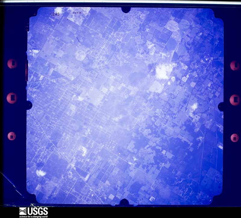 U.S. Geological Survey aerial photograph, 1992-07-04, scale 1:66000