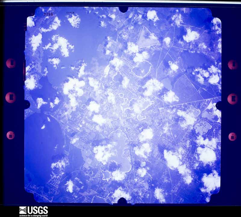 U.S. Geological Survey aerial photograph, 1992-07-04, scale 1:66000